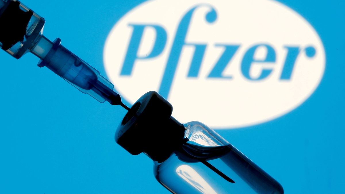 Akcie v USA posílily díky příznivým zprávám o vakcíně firem Pfizer a BioNTech